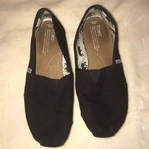 Women’s size 9 toms